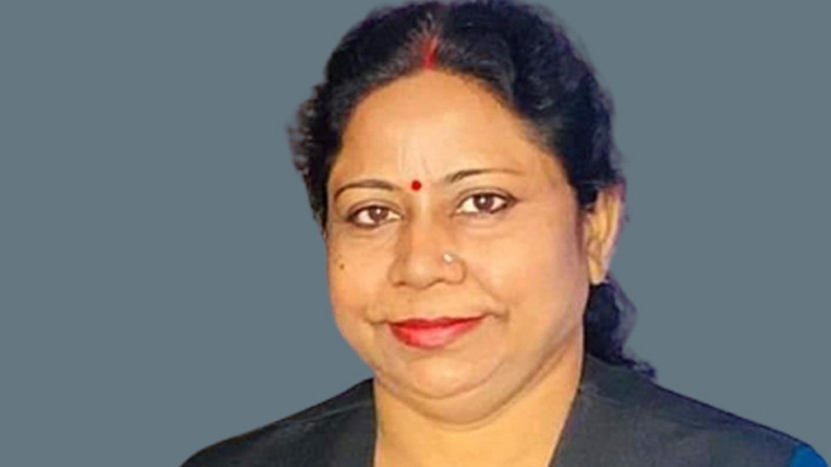 रामसहायलाई समर्थन गर्दै प्रमिलाकुमारीद्वारा उम्मेदवारी फिर्ता